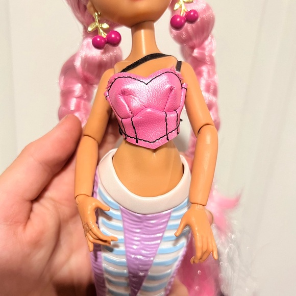 Mermaze Mermaidz Mermaid doll Pink Hair discontinued - Picture 5 of 10